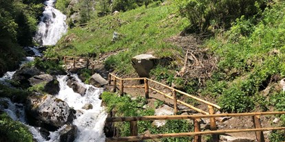 Ausflug mit Kindern - Pustertal - Egger Wasserfall - auf dem Weg zum Klammbach Wasserfall - Familienwanderung zum Klammbach Wasserfall