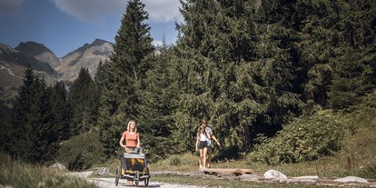 Ausflug mit Kindern - Trentino-Südtirol - Barfußweg Ratschings mit Kneippbecken