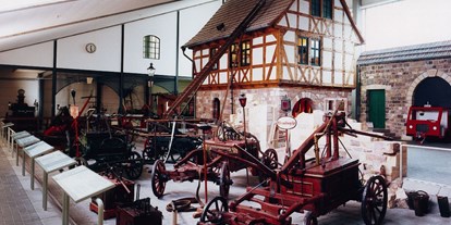 Ausflug mit Kindern - Fulda - Halle 1 mit den Geräten von 1624 bis in die 1920er Jahre - Deutsches Feuerwehr-Museum Fulda