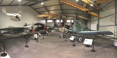 Ausflug mit Kindern - Mecklenburg-Vorpommern - Ausstellungshalle der Flugzeuge bis 1925 - Luftfahrttechnisches Museum Rechlin
