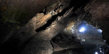 Ausflug mit Kindern - Ausflugsziel ist: ein sehenswerter Ort - Blick über den Großen See - Drachenhöhle Syrau