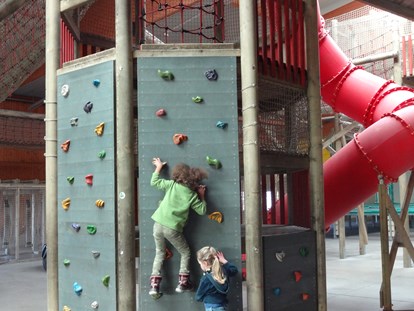 Ausflug mit Kindern - Ausflugsziel ist: ein Spielplatz - Bubenheimer Spieleland 