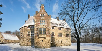 Ausflug mit Kindern - Nordrhein-Westfalen - Auch im Winter einen Besuch wert - Burg Vischering im Schnee - Burg Vischering