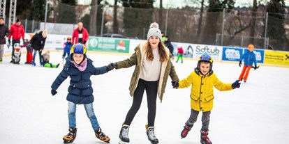 Ausflug mit Kindern - Bad: Freibad - Eislaufplatz - Happyland