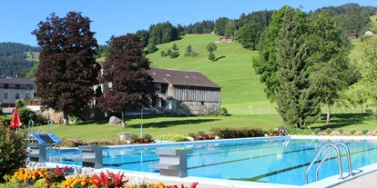 Ausflug mit Kindern - Vorarlberg - Schwimmbad Schwarzenberg / Bregenzerwald - Schwimmbad Schwarzenberg (Freibad)