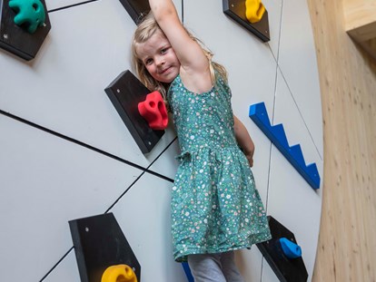 Ausflug mit Kindern - Allgäu - Indoor-Spielbereiche zum Toben in den JUFA Hotels