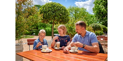 Ausflug mit Kindern - Franken - Kulinarischer Genuss steht ganz weit oben - vielfältige Ansbacher Restaurants und Cafés - Hohenzollernresidenz Ansbach