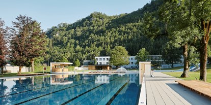 Ausflug mit Kindern - Alpenregion Vorarlberg - VAL BLU Freibad