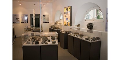 Ausflug mit Kindern - Chiemgau - Blick ins Museum - Chiemgau-Impakt - ein bayerisches Meteoritenkraterfeld