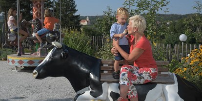 Ausflug mit Kindern - Niederösterreich - Eis genießen 
© Paul Plutsch - Kittenberger Erlebnisgärten