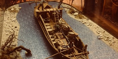 Ausflug mit Kindern - Region Wachau - Schifffsmodell des ältesten Schiffsfunds auf der oberen Donau - Schifffahrtsmuseum Spitz