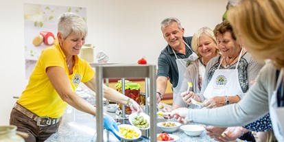 Ausflug mit Kindern - Niederösterreich - An diversen Stationen werden die Käse- und Antipastispezialitäten von DIE KÄSEMACHER verkostet.  - DIE KÄSEMACHERWELT