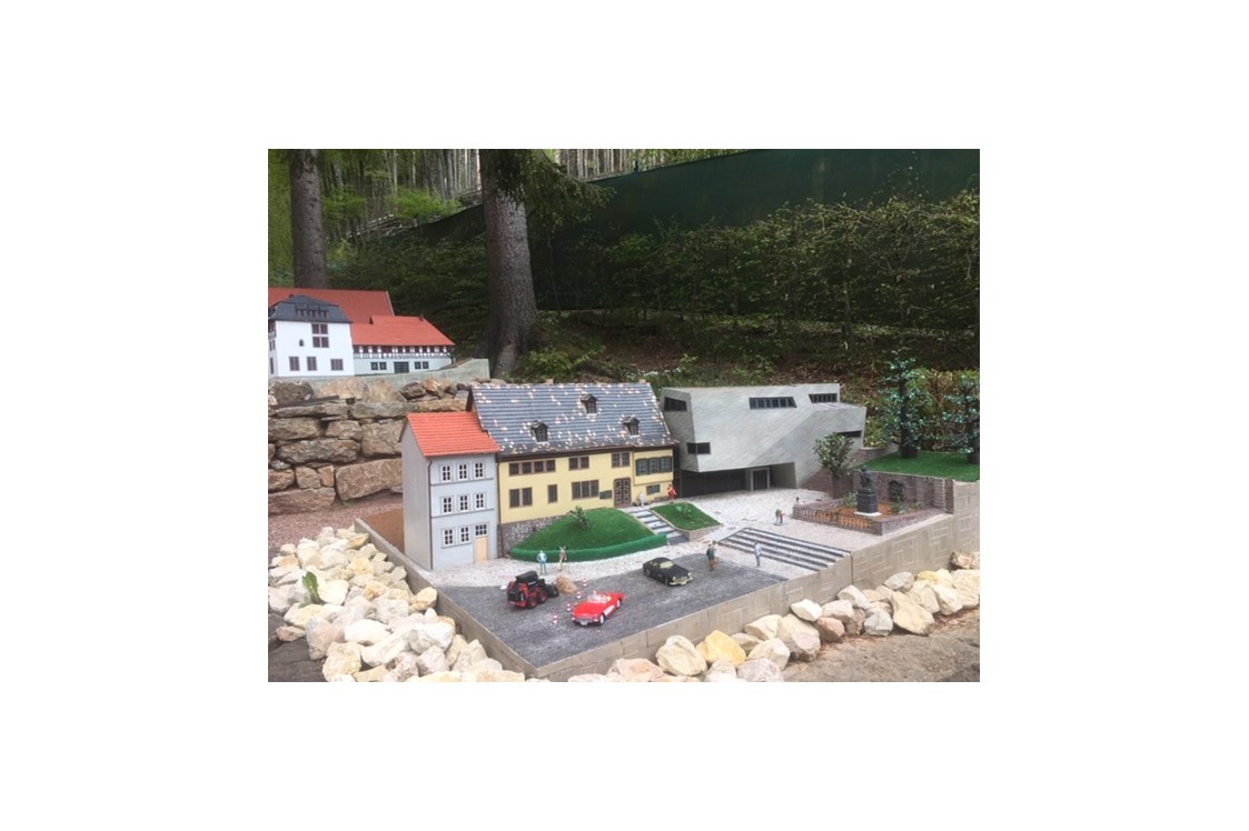Ausflugsziel: Modell des Bachhaus Eisenach - Freizeit- und Miniaturenpark mini-a-thür
