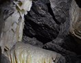 Ausflugsziel: Wie ein versteinerter Wasserfall - Drachenhöhle Syrau