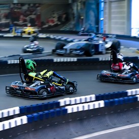 Ausflugsziel: Zweikampf auf der Indoor-Kartbahn - Ralf Schumacher Kartcenter