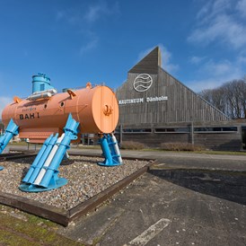 Ausflugsziel: Die erste Deutsche Unterwasserstation "BAH-I" befindet sich auf dem Gelände des NAUTINEUMs - NAUTINEUM Stralsund
