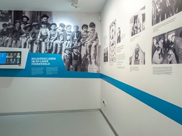 Erinnerungsort BADEHAUS Highlights beim Ausflugsziel Geschichte der Displaced Persons