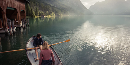 Ausflug mit Kindern - Außerfern - Ruderbootsfahrt auf dem Heiterwanger See - Badesee Heiterwanger See