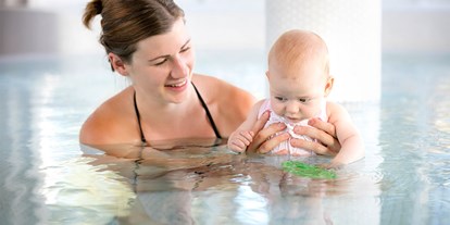 Ausflug mit Kindern - Thermenland Steiermark - Babyschwimmen für Mama und Baby - Parktherme Bad Radkersburg