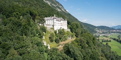 Ausflug mit Kindern - Tirol - Schloss Tratzberg mit Blick aufs Inntal - Schloss Tratzberg