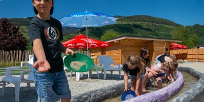 Ausflug mit Kindern - Rauris - Goldwaschen und Edelsteine schürfen - DAS Erlebnis für Klein und Groß - Edelsteinpark Niedernsill