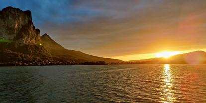 Ausflug mit Kindern - Wals - Im Sommer finden regelmäßig  Sonnenuntergangsfahrten auf der MS Mondseeland statt.  - Seerundfahrt Mondsee mit der Schifffahrt Meindl 