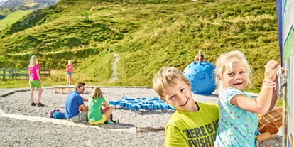 Ausflug mit Kindern - Tux - Gletscherflohsafari
Copyright: Tourismusverband Tux-Finkenberg, Fotograf: Johannes Sautner - Gletscherflohsafari
