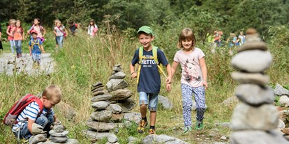 Ausflug mit Kindern - Brand (Brand) - Erlebnisweg Litzbach vom Silbertal im Montafon