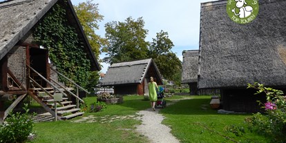 Ausflug mit Kindern - Salzburger Seenland - Das frei zugängliche, nachgebaute Bajuwarendorf.  - Bajuwarendorf Mattsee