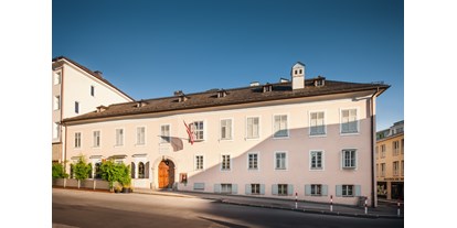 Ausflug mit Kindern - Salzburg-Stadt (Salzburg) - Aussenansicht vom Mozart-Wohnhaus - Mozart-Wohnhaus