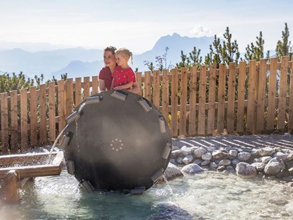 Ausflug mit Kindern - Tirol - Triassic Park auf der Steinplatte