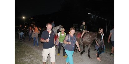 Ausflug mit Kindern - Kärnten - Fackelwanderungen mit Pferden - Trattlers Ponyfarm 