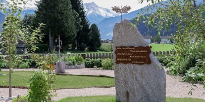Ausflug mit Kindern - Tiroler Unterland - Eingang Kräutergarten Mariengarten Schlitters - Kräutergarten-Mariengarten Schlitters