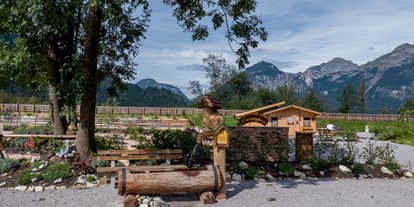 Ausflug mit Kindern - Tiroler Unterland - Bank, Mariengarten Kräutergarten Schlitters - Kräutergarten-Mariengarten Schlitters
