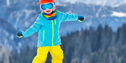 Ausflug mit Kindern - Tux - Symbolbild für Skifahren - Skigebiet Hintertuxer Gletscher