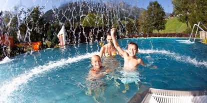 Ausflug mit Kindern - Tirol - © Archiv TVB Tux-Finkenberg
Bild: Freibad Kinder in Finkenberg - Schwimmbad Finkenberg