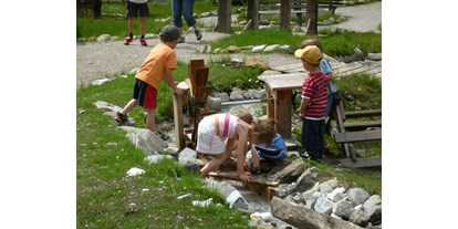 Ausflug mit Kindern - Tirol - Wasserspielplatz - Mühlendorf Gschnitz
